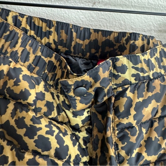 Supreme Micro Down Pant Leopard Size XL - Picture 4 of 16
